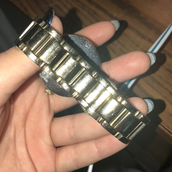 Kate Spade Watch - Picture 4 of 6